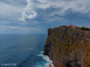 Read more about the article Uluwatu Temple